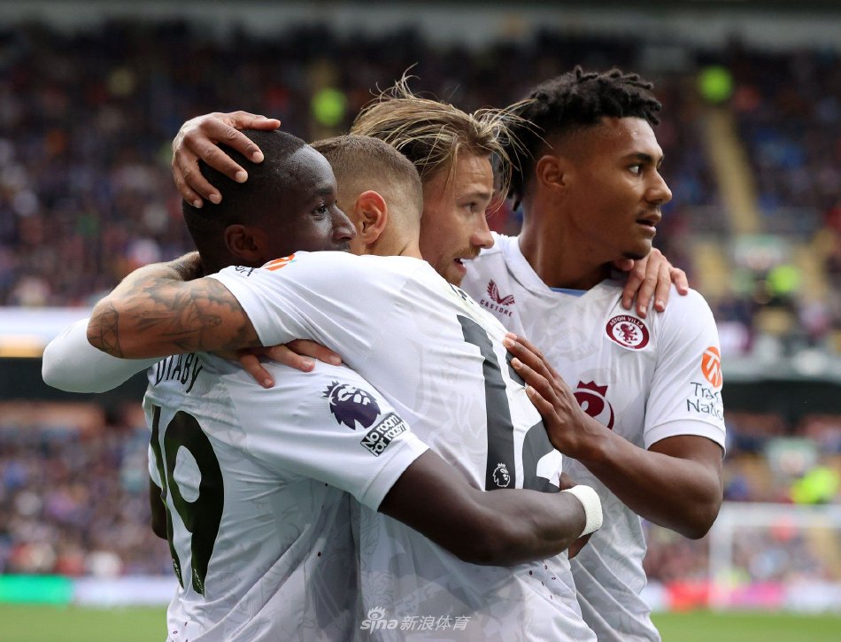 而锋线上的 而锋线上的